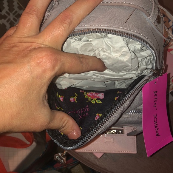 NWT Betsy Johnson backpack and card case gift set - Picture 7 of 8